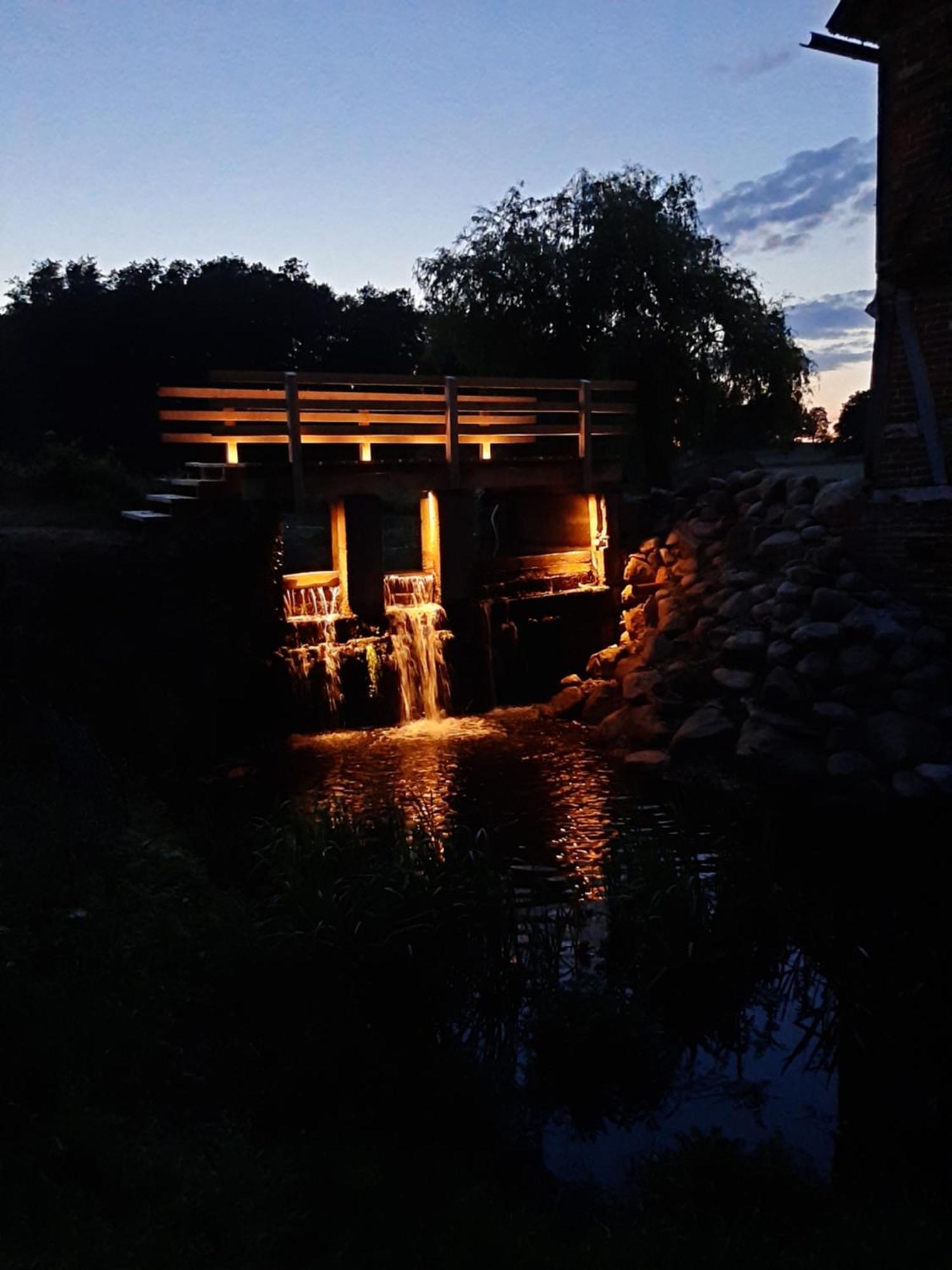 Ferienwohnung Am Teich Dannenberg Exteriör bild